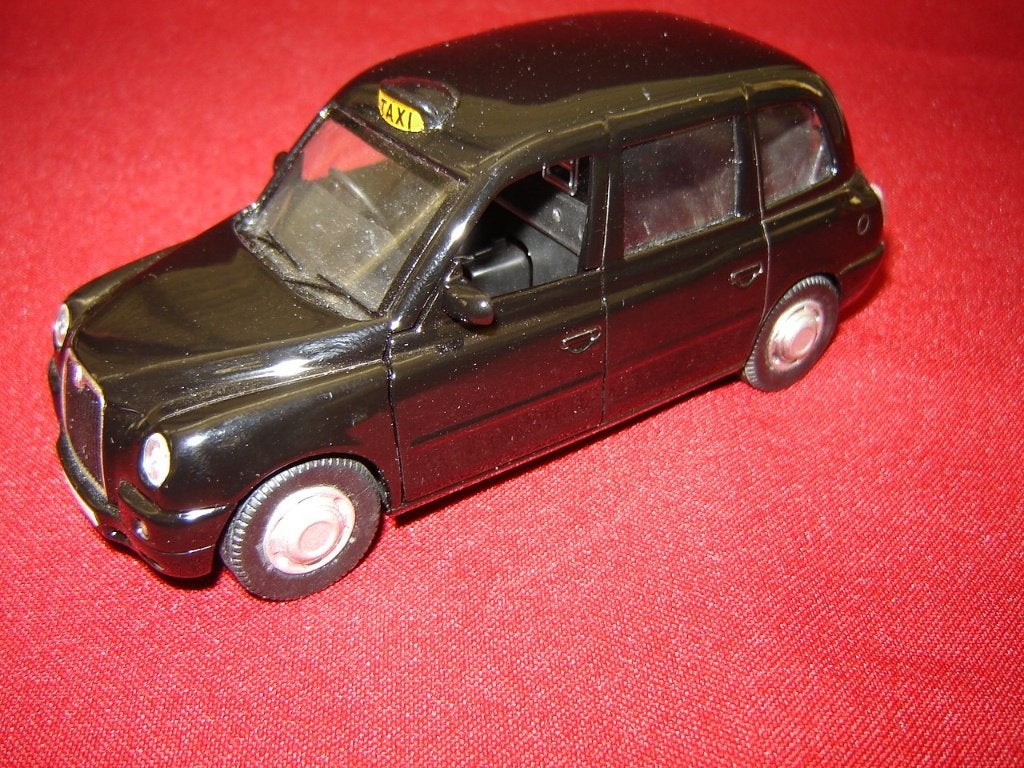 LTI TX4 London Cab Taxi ( Geely / Volvo) schaal 1:40, Ophalen of Verzenden, Zo goed als nieuw, Auto, Overige merken