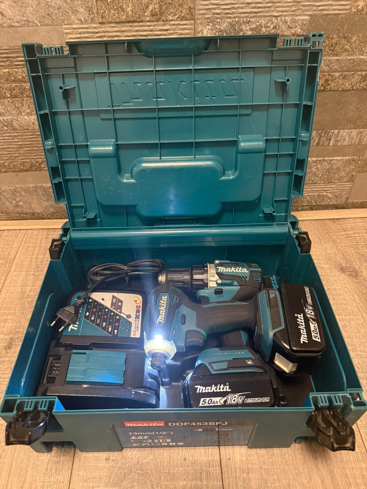 Makita DLX Brushless combi, Ophalen of Verzenden, Zo goed als nieuw, Boor- en Schroefmachine