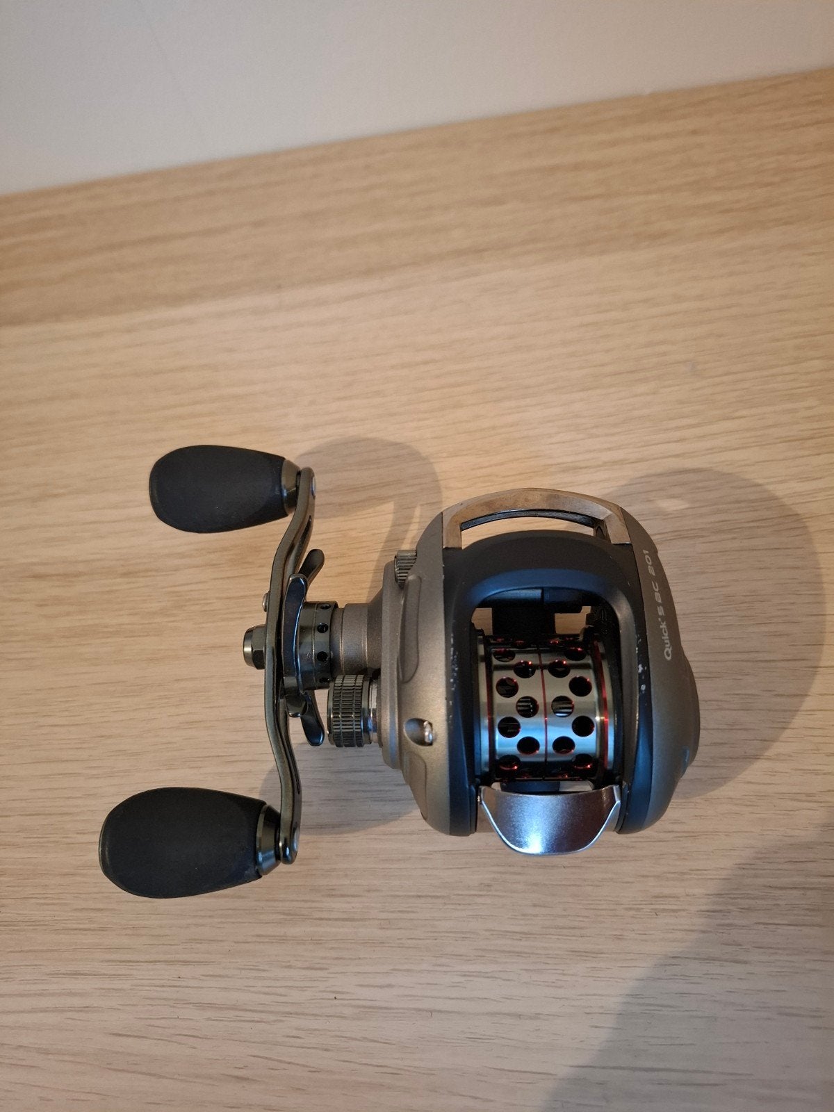 DAM Quick 5 BC 201 baitcaster reel, Ophalen, Zo goed als nieuw, Molen