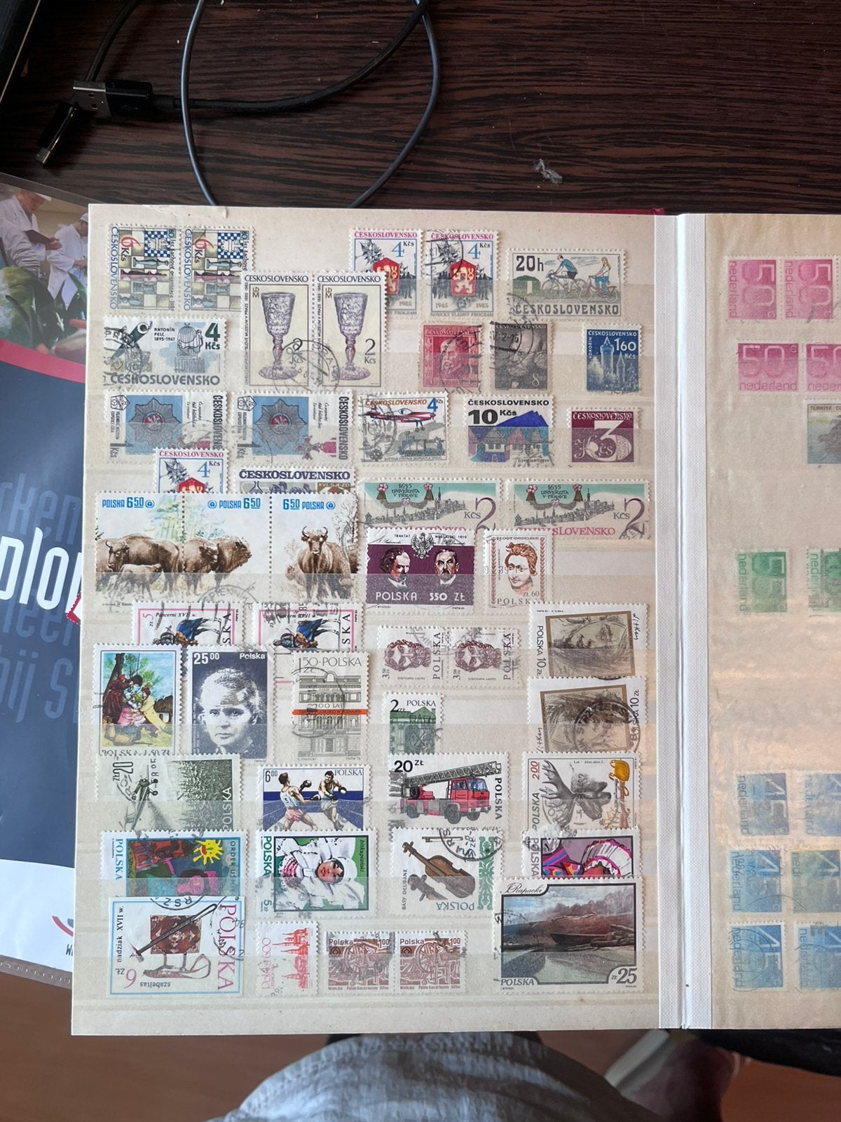 Groot postzegelalbum met internationale verzameling, Postzegels en Munten, Ophalen, Buitenland