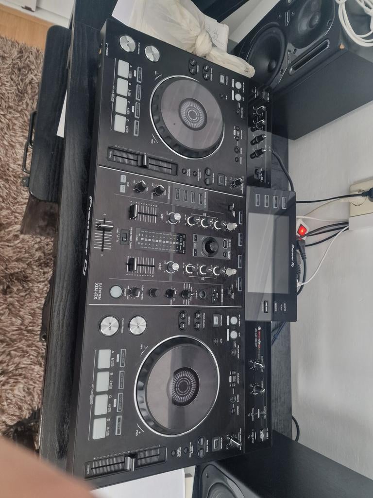 Pioneer Xdj-rx DJ-set met stroomkabel en originele doos, Muziek en Instrumenten, Dj-sets en Draaitafels, Ophalen, Zo goed als nieuw