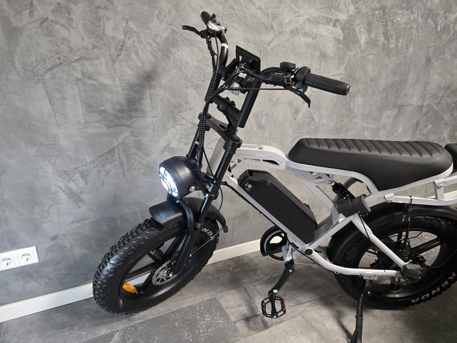 Fatbike V20 Pro best Verkocht Top3 AANBIEDING  WIT NIEU, Overige merken, -, -, Nieuw