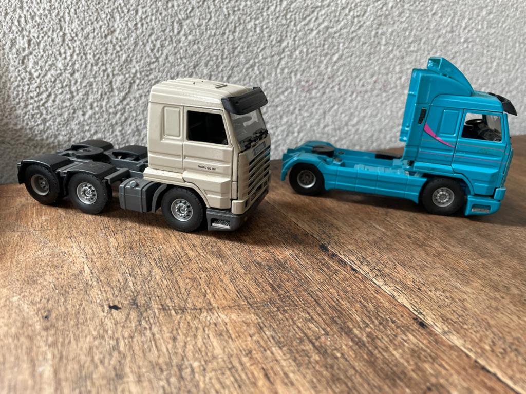 Tekno Scania 113 en 143 streamline, Ophalen of Verzenden, Zo goed als nieuw, Bus of Vrachtwagen, Tekno