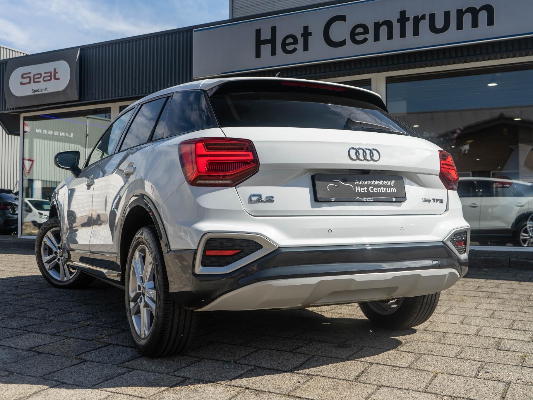 Audi Q2 35 TFSI S Edition DSG (Automaat) Carplay - Camera -, Auto's, 4 cilinders, 150 pk, Leder en Stof, Wit