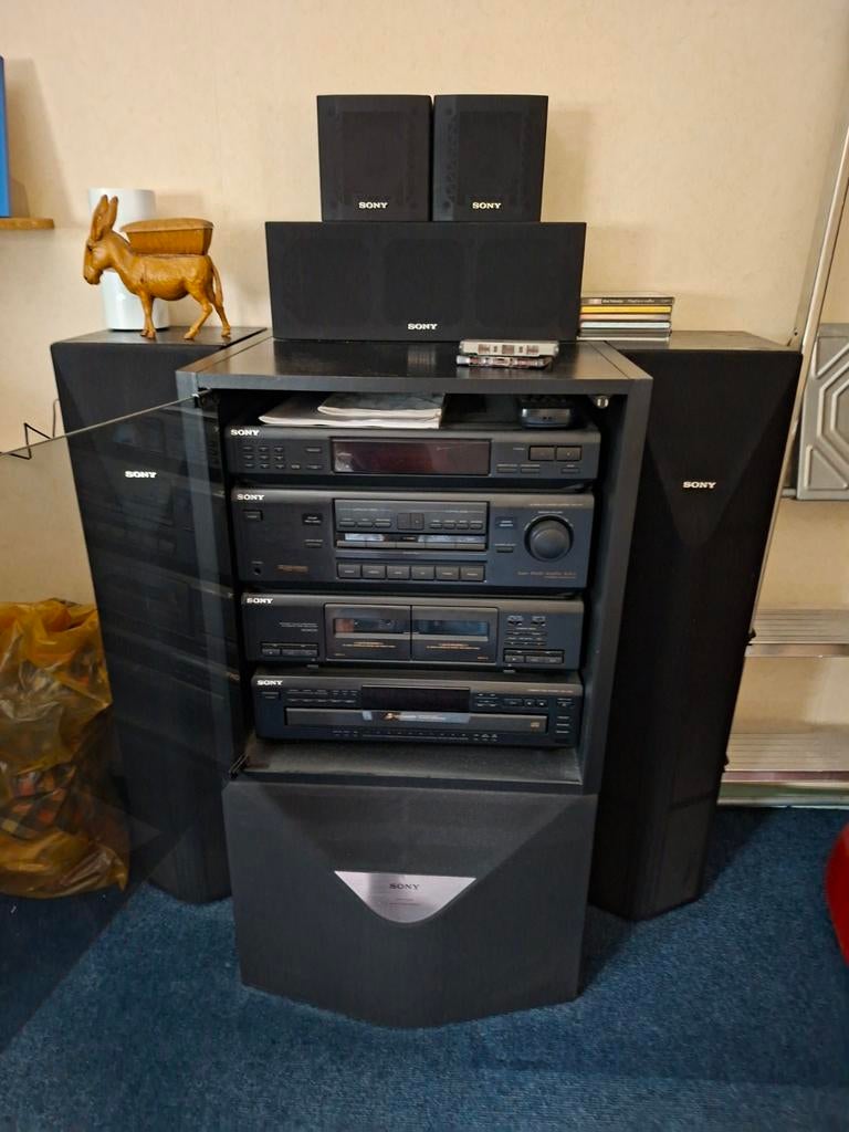 Voor de klusser Complete Sony Stereo Toren met boxen set, Audio, Tv en Foto, Stereo-sets, Ophalen, Gebruikt, Losse componenten