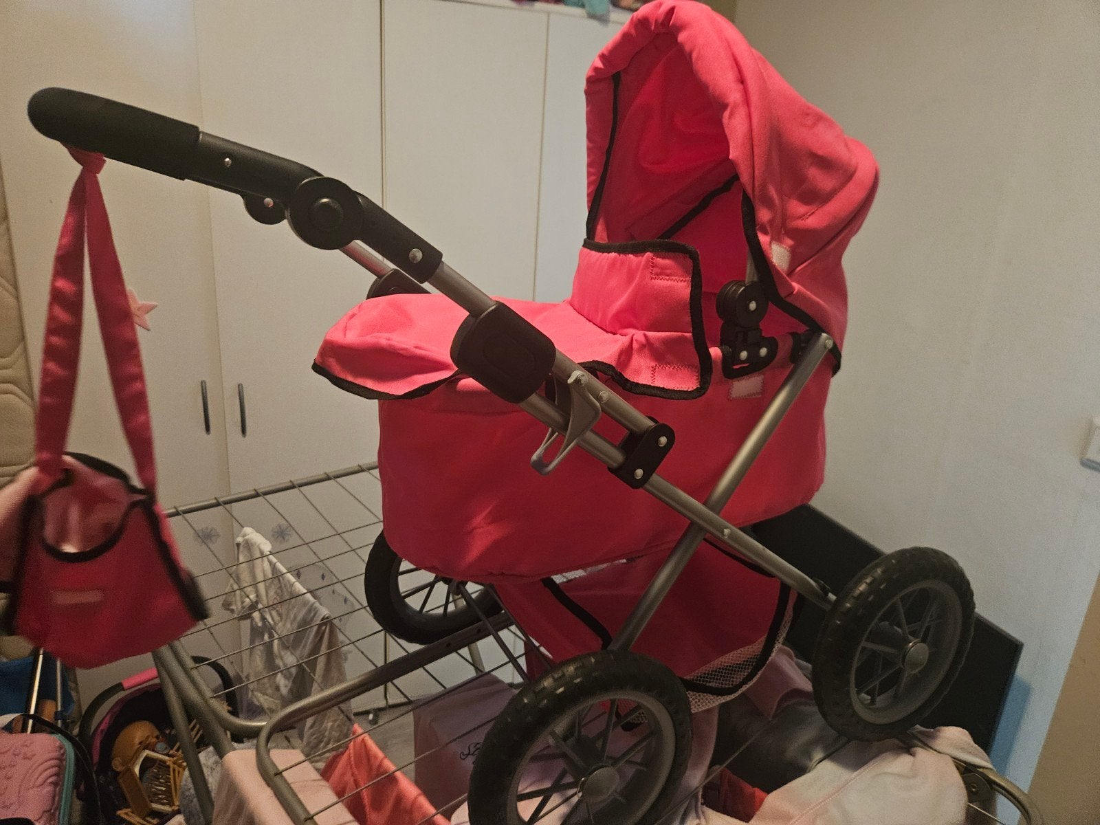 Roze poppenwagen met tasje, Ophalen of Verzenden, Gebruikt, Overige merken