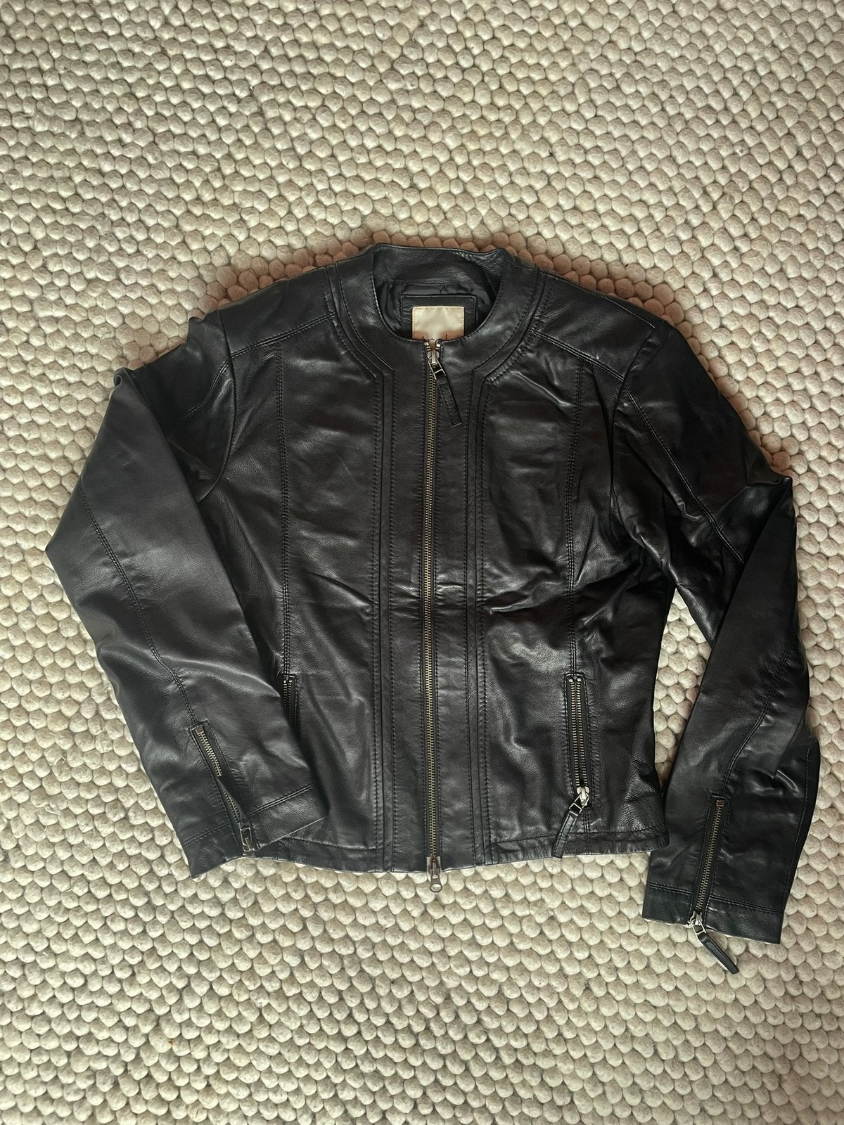 Dames kort zwart leren jack, maat 40, Berry Tielens, Ophalen of Verzenden, Zo goed als nieuw, Maat 38/40 (M), Zwart