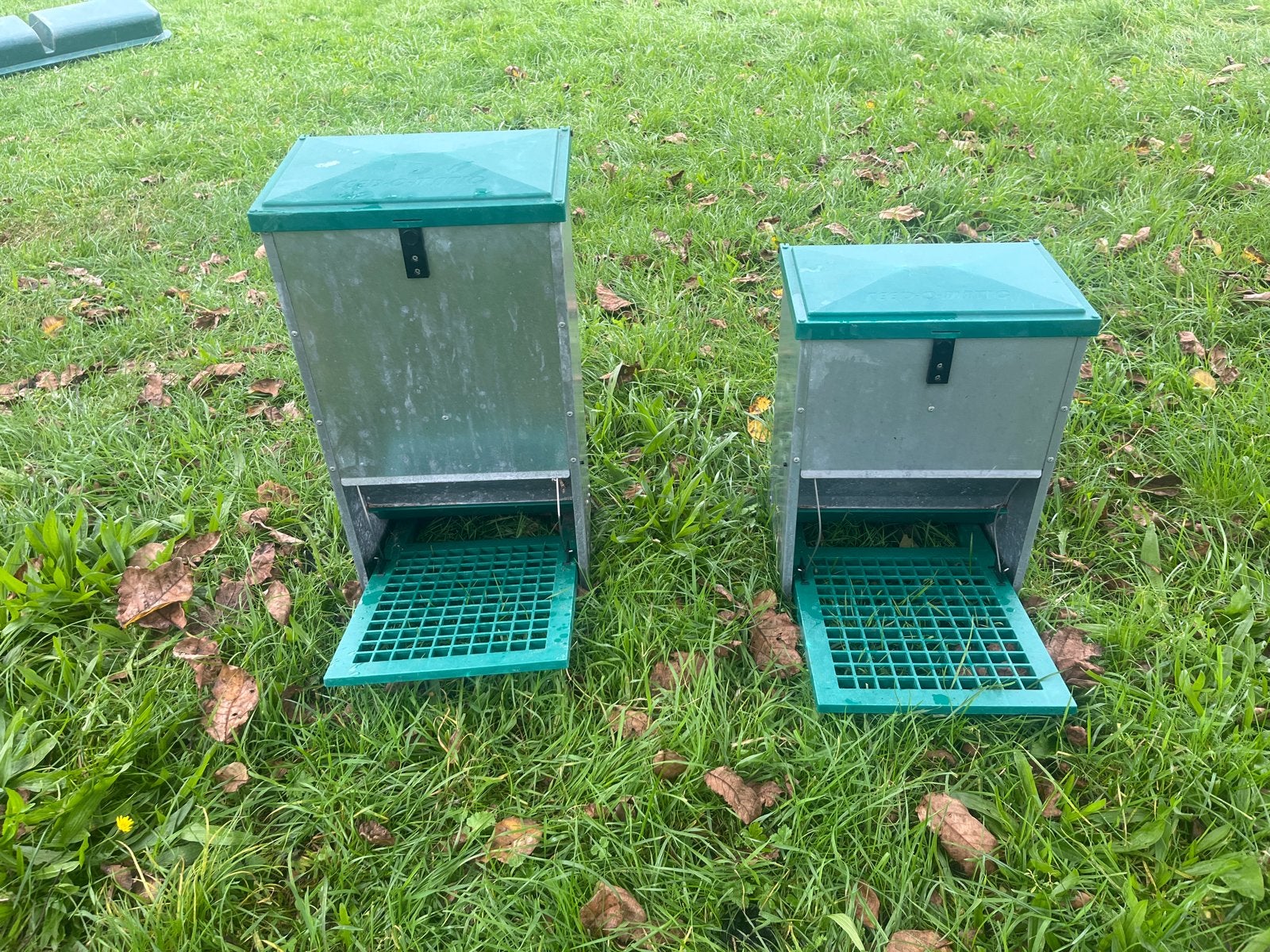 Feed-o-matic kippen veeder, Ophalen, Gebruikt, Drinken en Voederen