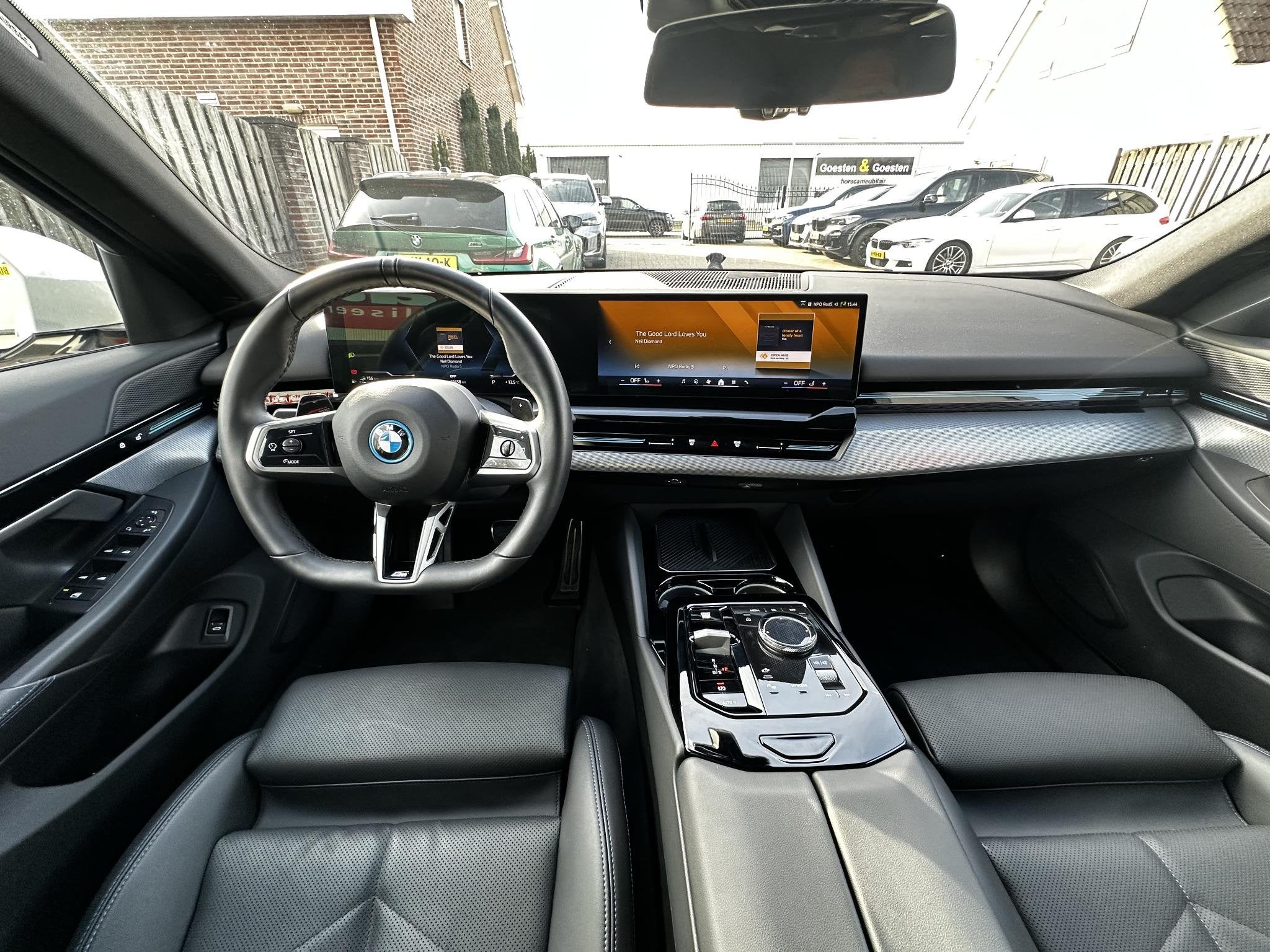 BMW 5-serie Touring 530e xDrive M-Sport, Auto's, Automaat, Gebruikt, 4 cilinders, 2000 kg