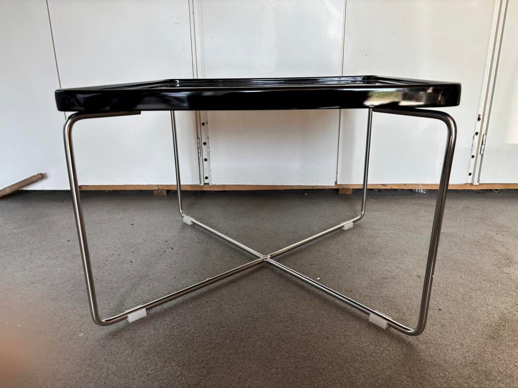Zazu Hoektafel Zwart Hoogglans - Goossens Wonen, Huis en Inrichting, Tafels | Salontafels, Nieuw, Minder dan 50 cm, 50 tot 100 cm