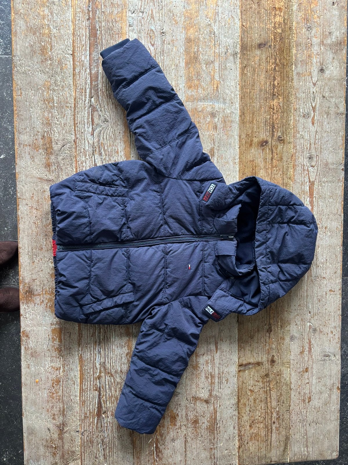 Winterjas donkerblauw Tommy Hilfiger, Kinderen en Baby's, Ophalen, Zo goed als nieuw, Jongen, Jas
