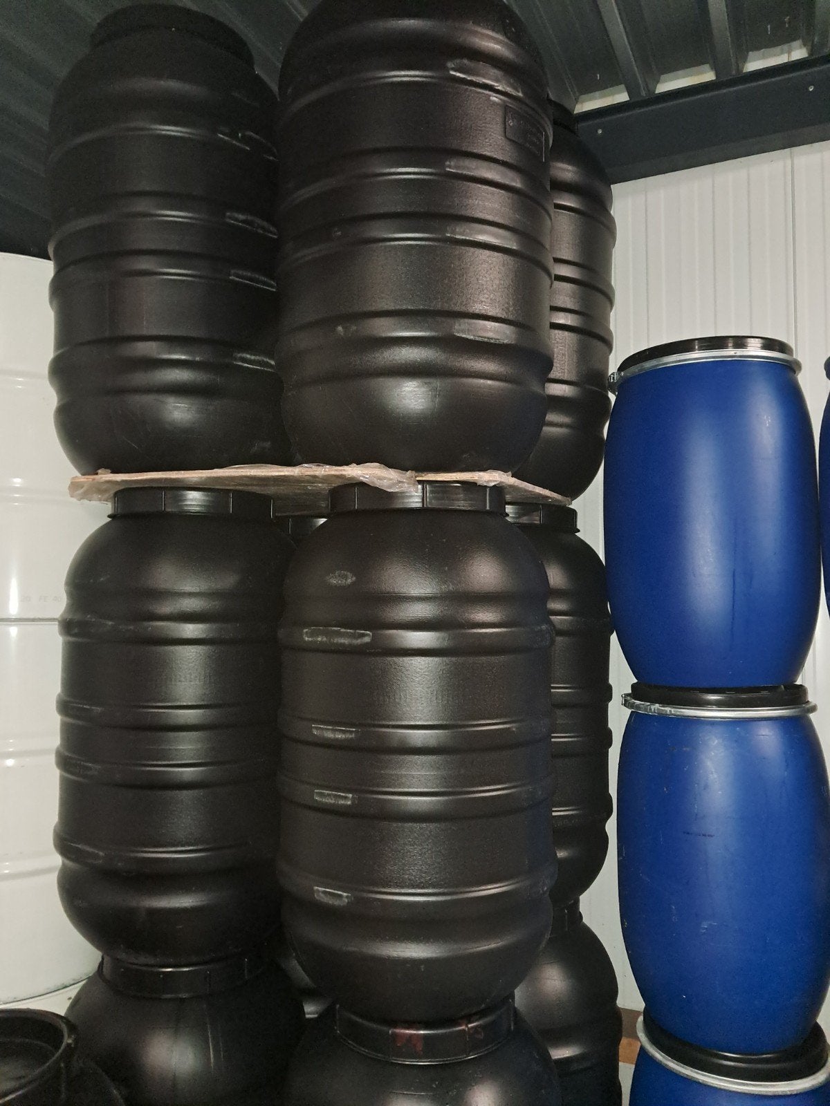 tonnen 220 liter, 150 liter of meer, Ophalen, Zo goed als nieuw