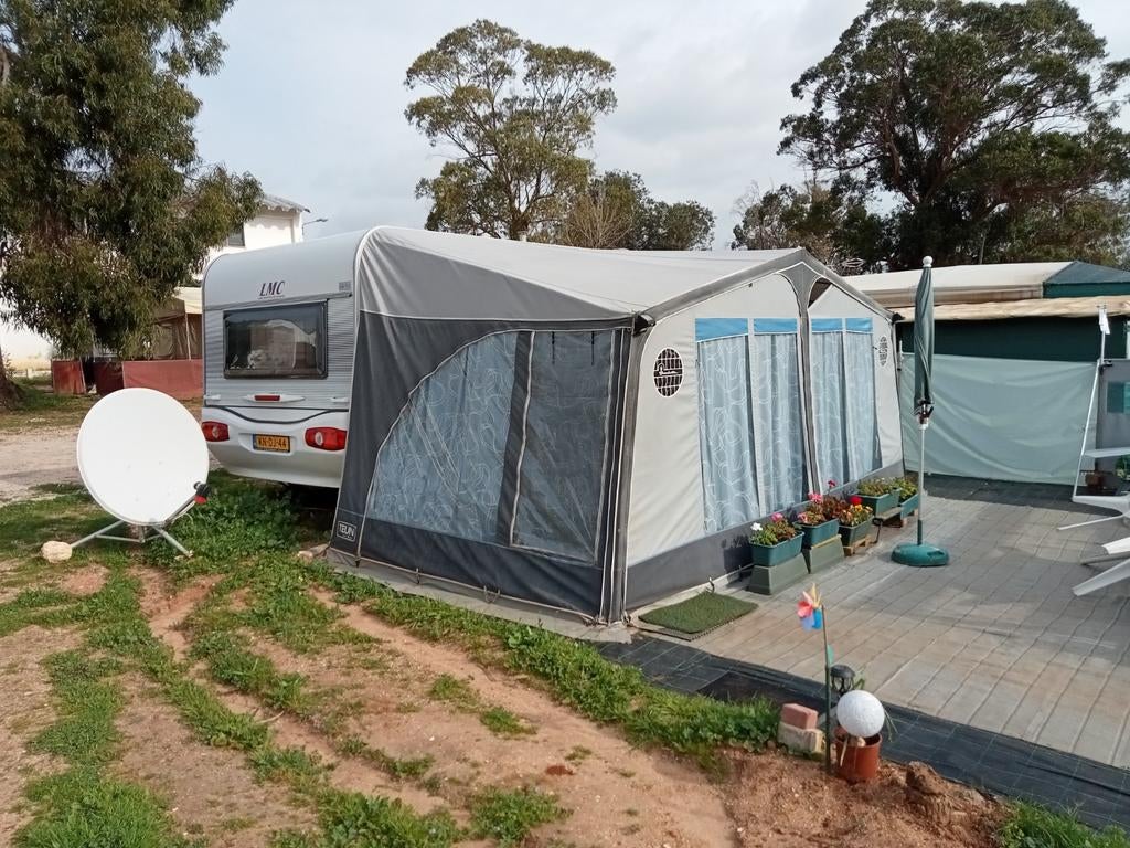LMC Münsterland caravan. Te koop.  1e eigenaar!, Vakantie, Vakantiehuizen | Portugal, Algarve, 2 slaapkamers