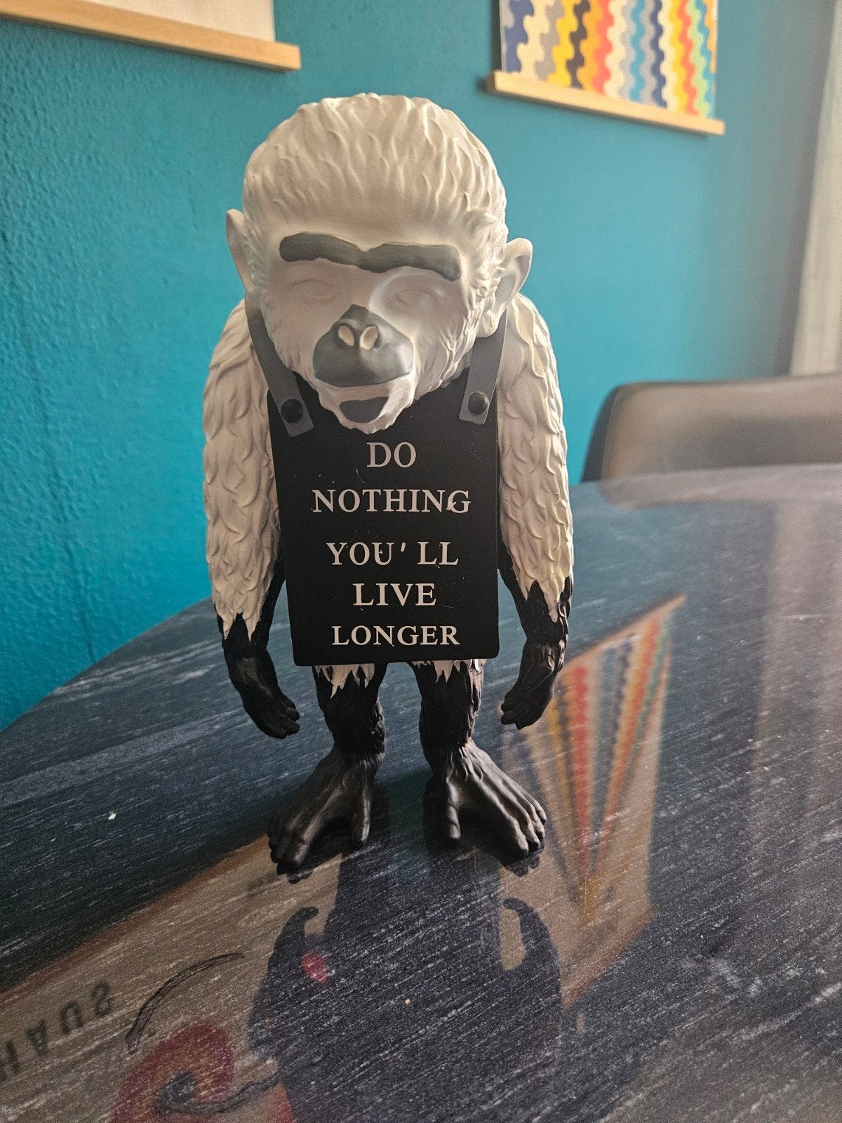 Uniek Pop-Art Sculptuur 'Do Nothing Monkey' Banksy Stijl, Minder dan 20 cm, Kunststof, Ophalen of Verzenden, Zoogdier