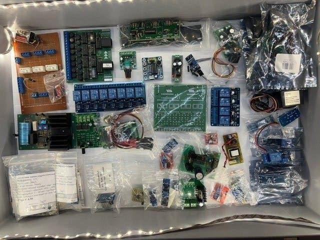 Electronica onderdelen en benodigdheden - 5, Ophalen of Verzenden, Nieuw