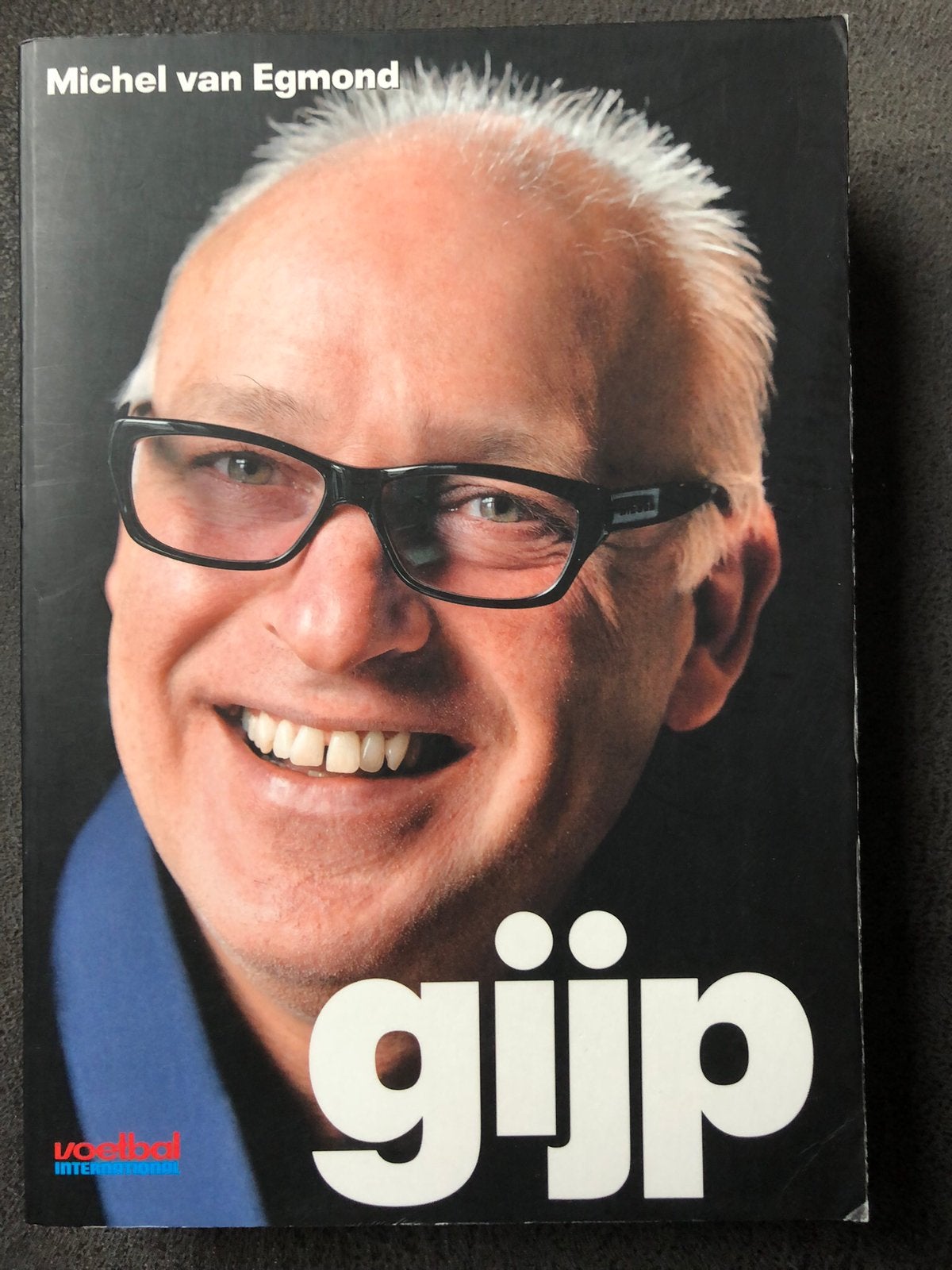 Boeken oa biografieën voetballers €2,50 per stuk, Ophalen, Gelezen, Sport
