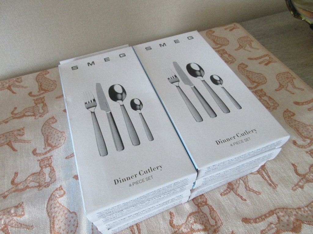 Smeg AH Bestekcouverts Nieuw in de originele Doosjes, Ophalen of Verzenden, Nieuw, Rvs of Chroom, Bestekset