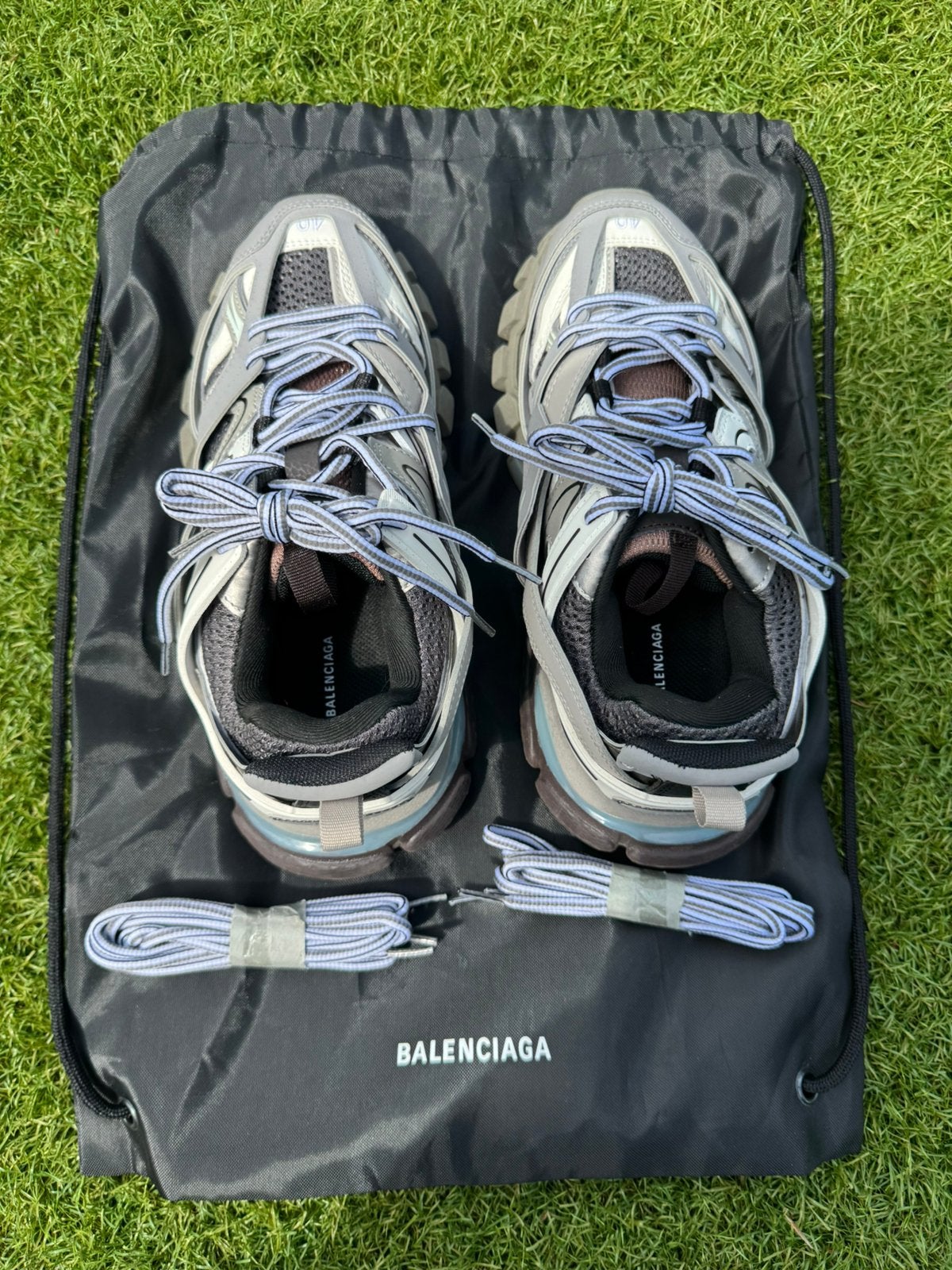 Balenciaga Track sneakers grijs/wit - Maat 40 - Nieuwstaat, Kleding | Dames, Schoenen, Ophalen, Nieuw, Sneakers of Gympen, Grijs