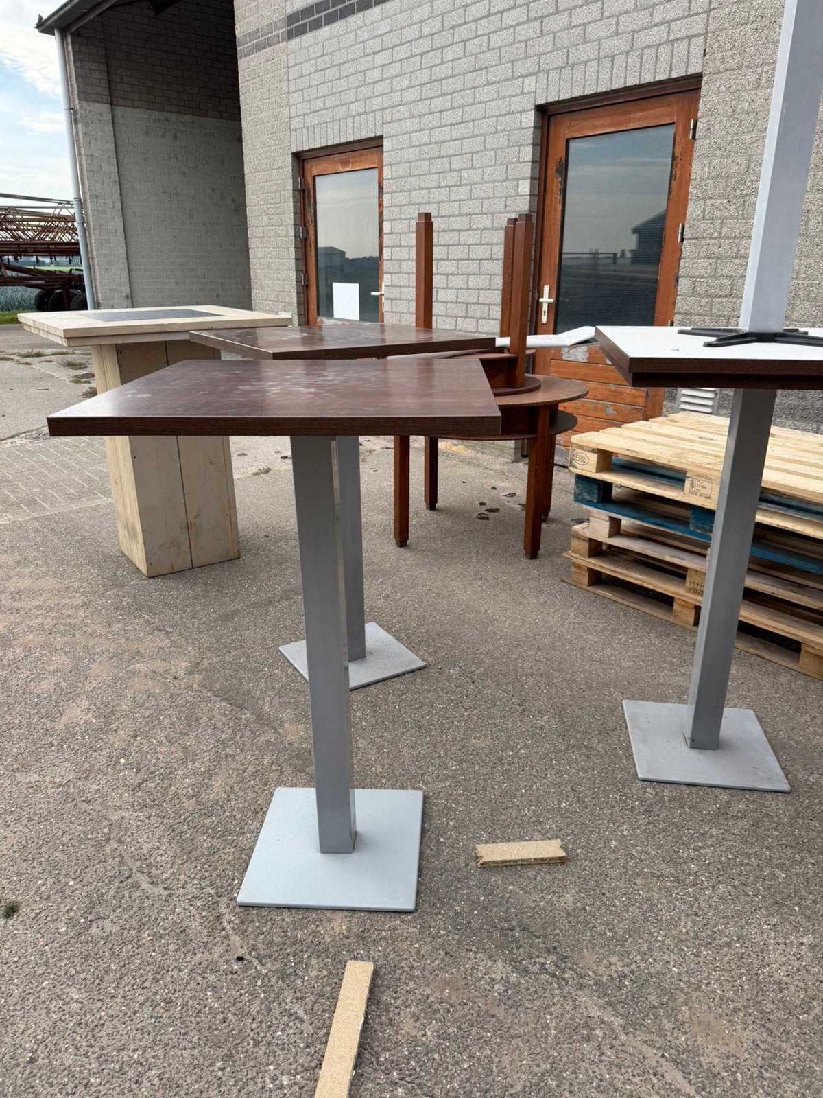 4x hangtafel, Ophalen, Gebruikt