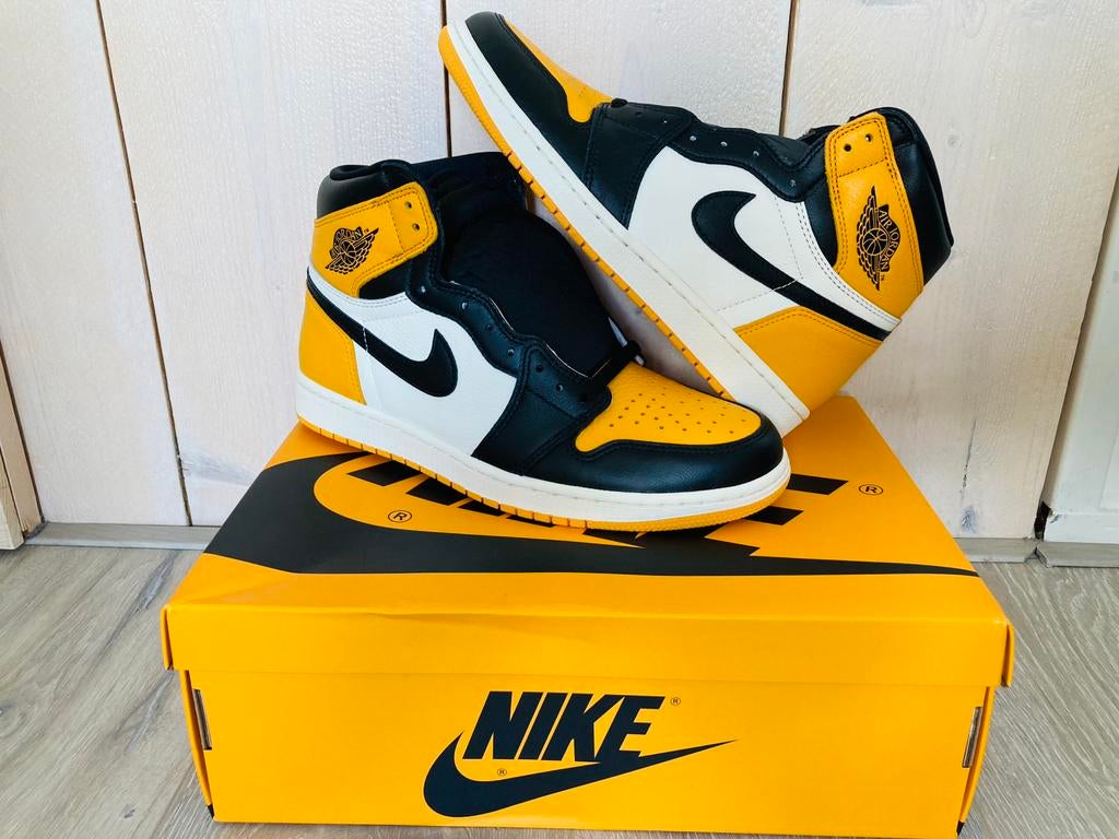 Nike Air Jordan 1, Black Toe Taxi-Black Sail US10 EU44, Kleding | Heren, Schoenen, Ophalen of Verzenden, Nieuw, Zwart