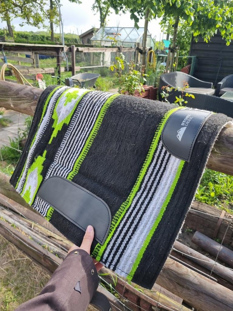 Westenpad shet, Ophalen of Verzenden, Zo goed als nieuw