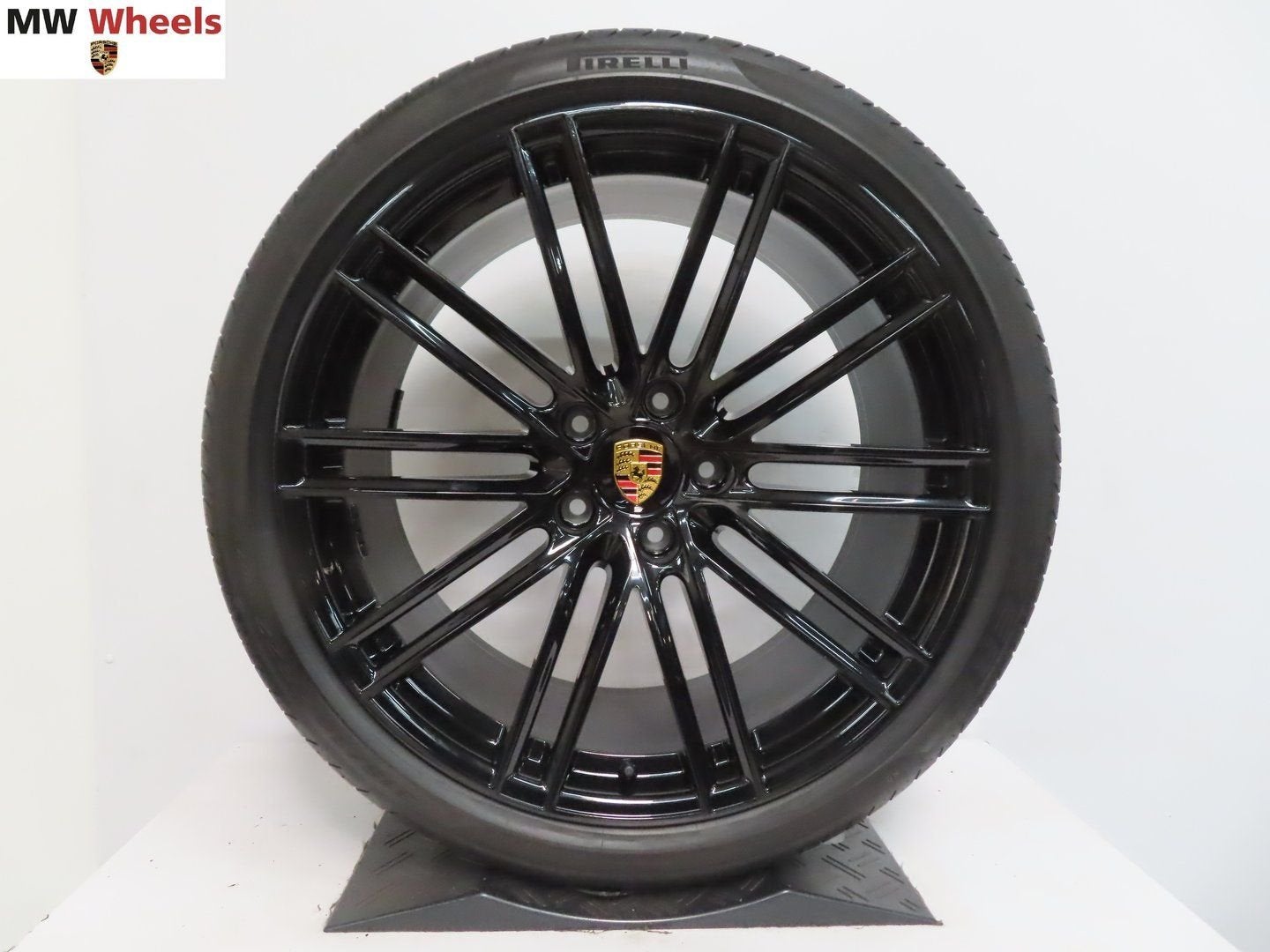 Porsche Cayenne SUV Turbo 22 inch velgen Pirelli zomerbanden, Gebruikt, -, 285 mm, -
