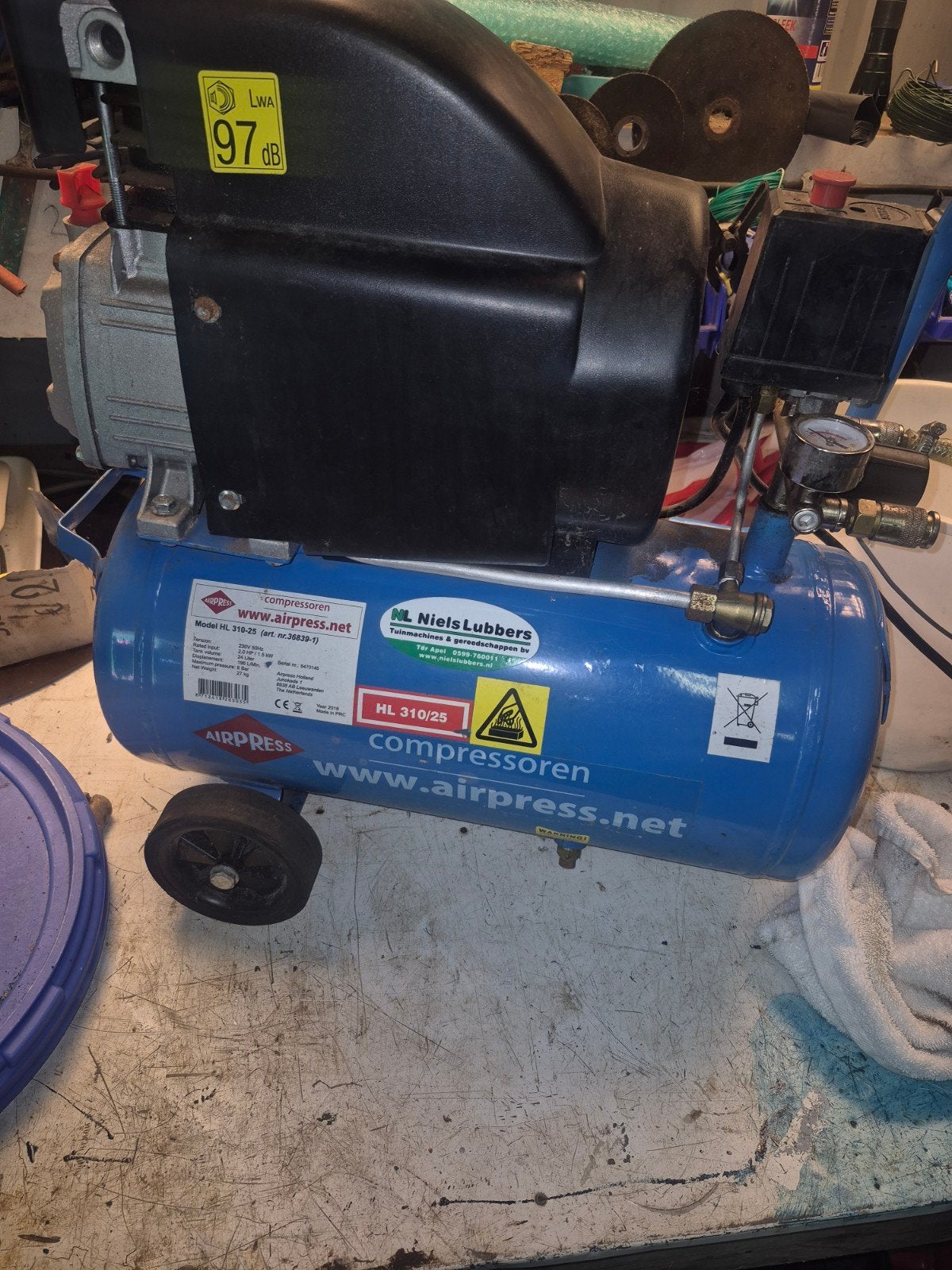 Airpress HL 310/25 Compressor - Zo goed als nieuw, Ophalen, Gebruikt, 6 tot 10 bar, Minder dan 200 liter/min