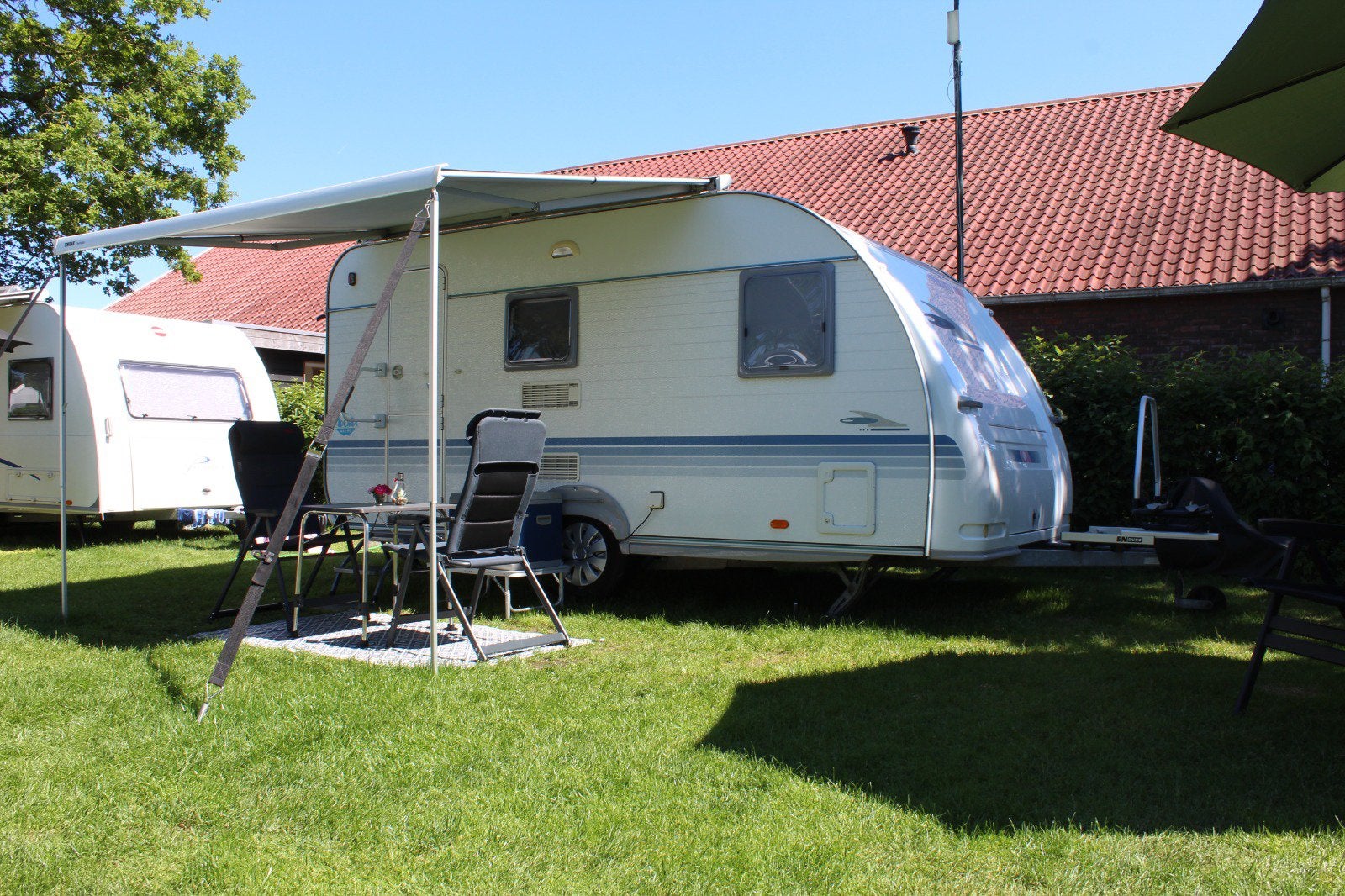 Adria Adora 432PS - Thule luifel, voortent, mover zgoh, Schokbreker, Vast bed, Treinzit, Particulier