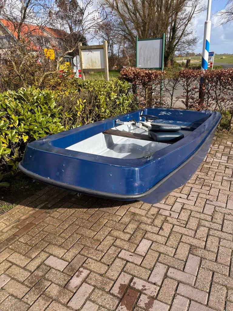 Polyester boot (merk Wato), Watersport en Boten, Ophalen, Gebruikt, Afdekzeil, Buitenboordmotor