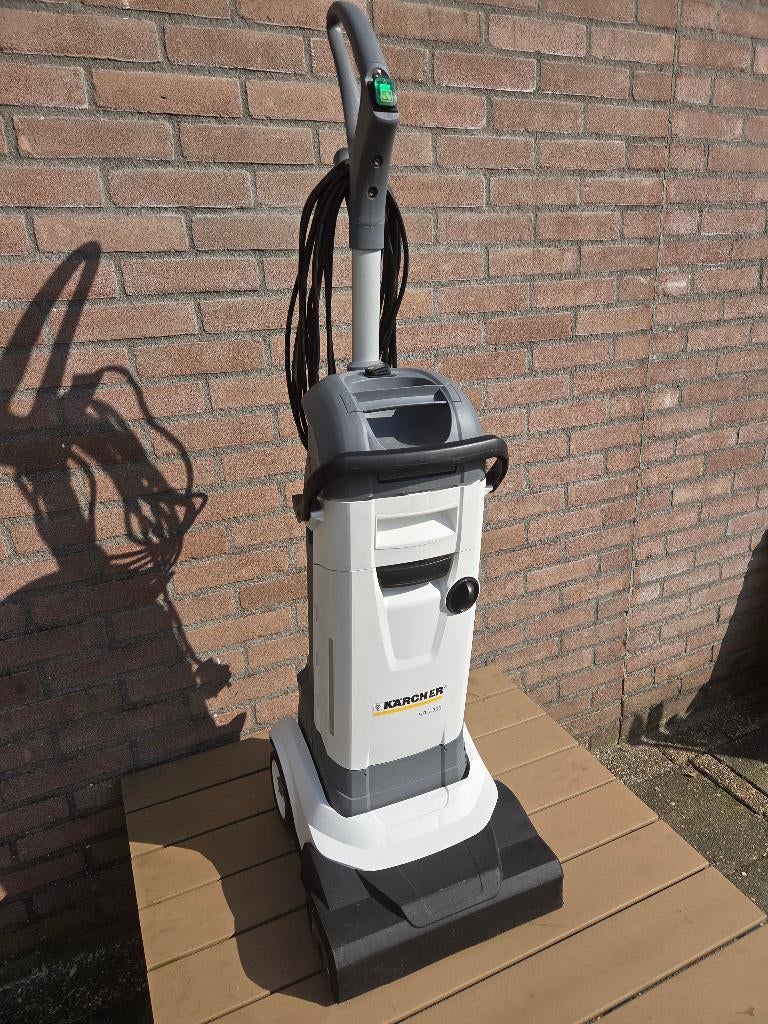 Kärcher BR 4.300 Professionele Schrob/zuigmachine, Ophalen of Verzenden, Gebruikt, Schrobmachine