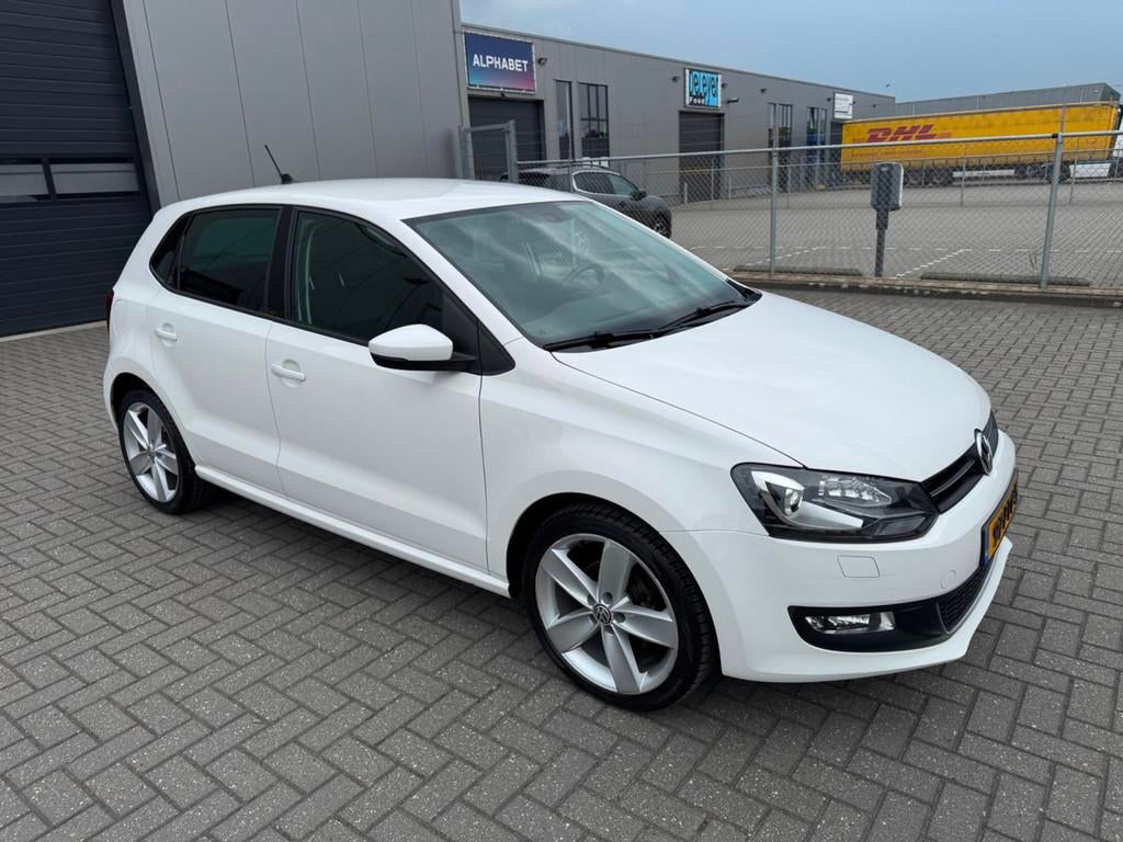 Volkswagen Polo 1.2 TSI Highline, 4 cilinders, Wit, Origineel Nederlands, 19 km/l