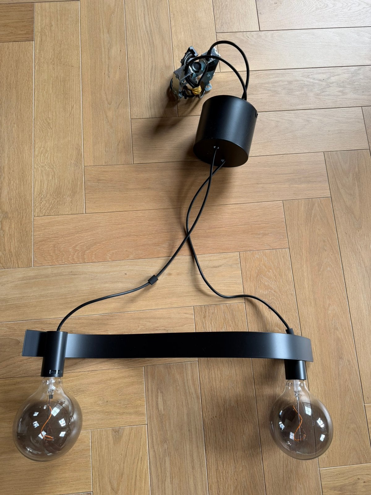 IKEA Plafondlamp gegolfd zwart, Ophalen of Verzenden, Zo goed als nieuw