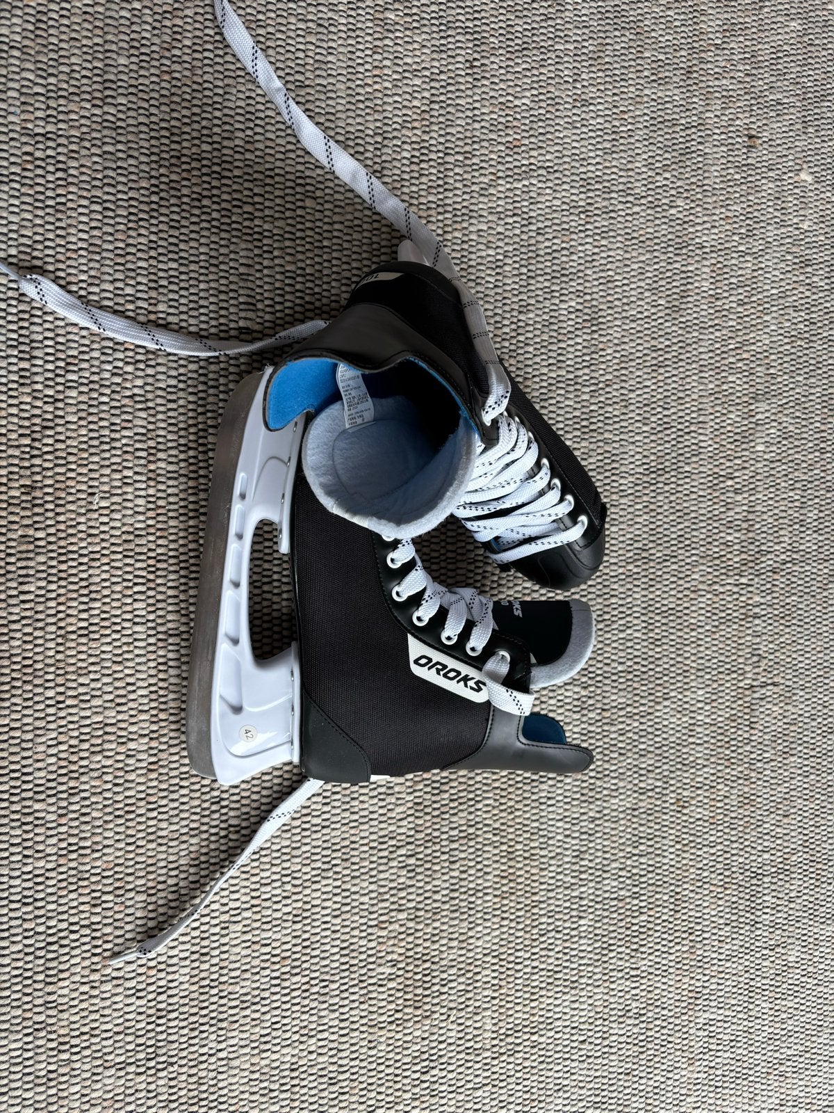 Nieuwe ijshockeyschaatsen, maat 42, Ophalen, Zo goed als nieuw, IJshockeyschaatsen, Overige merken