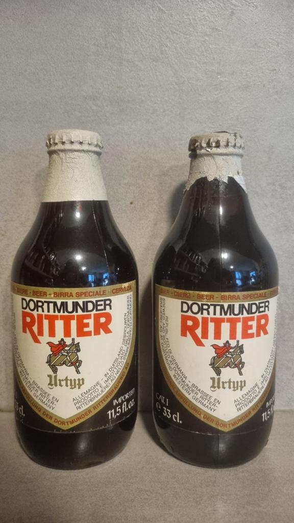 2x Dortmunder Ritter Urtyp - Imported, '78-'86, Verzamelen, Biermerken, Ophalen of Verzenden, Zo goed als nieuw, Flesje(s), Overige merken