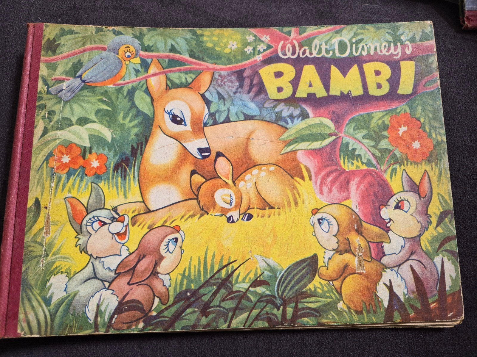 Walt Disney's Bambi Hardkaft Linnen Rug - Margriet uitgave, Verzamelen, Ophalen of Verzenden