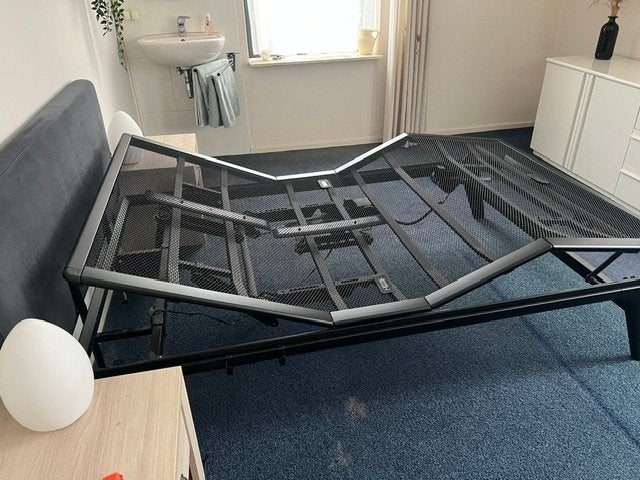 Auping Original elektrisch bed 120x200 + matras + hoofdbord, Ophalen, Verstelbaar, Zwart, Zo goed als nieuw