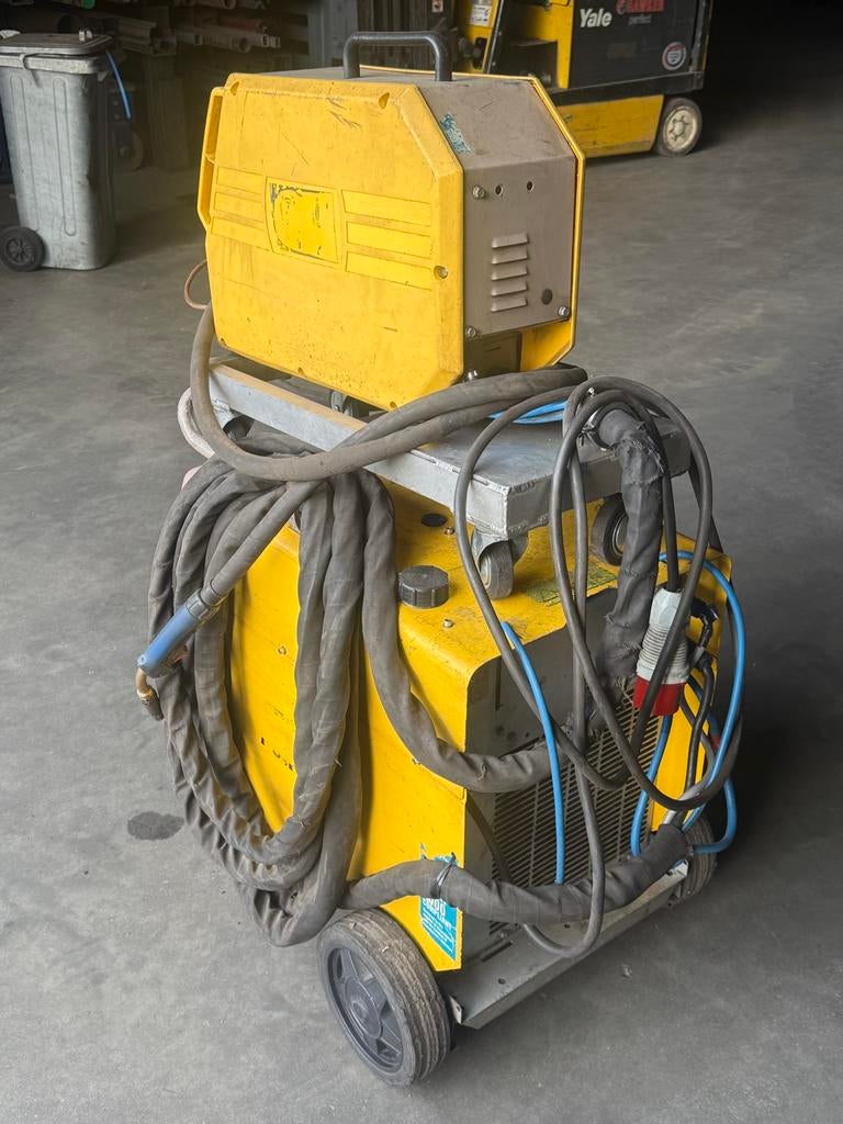 ESAB MIG/MAG Lasapparaat - Krachtig en Betrouwbaar, Doe-het-zelf en Verbouw, Gereedschap | Lasapparaten, Ophalen, Gebruikt, 250 ampère of meer