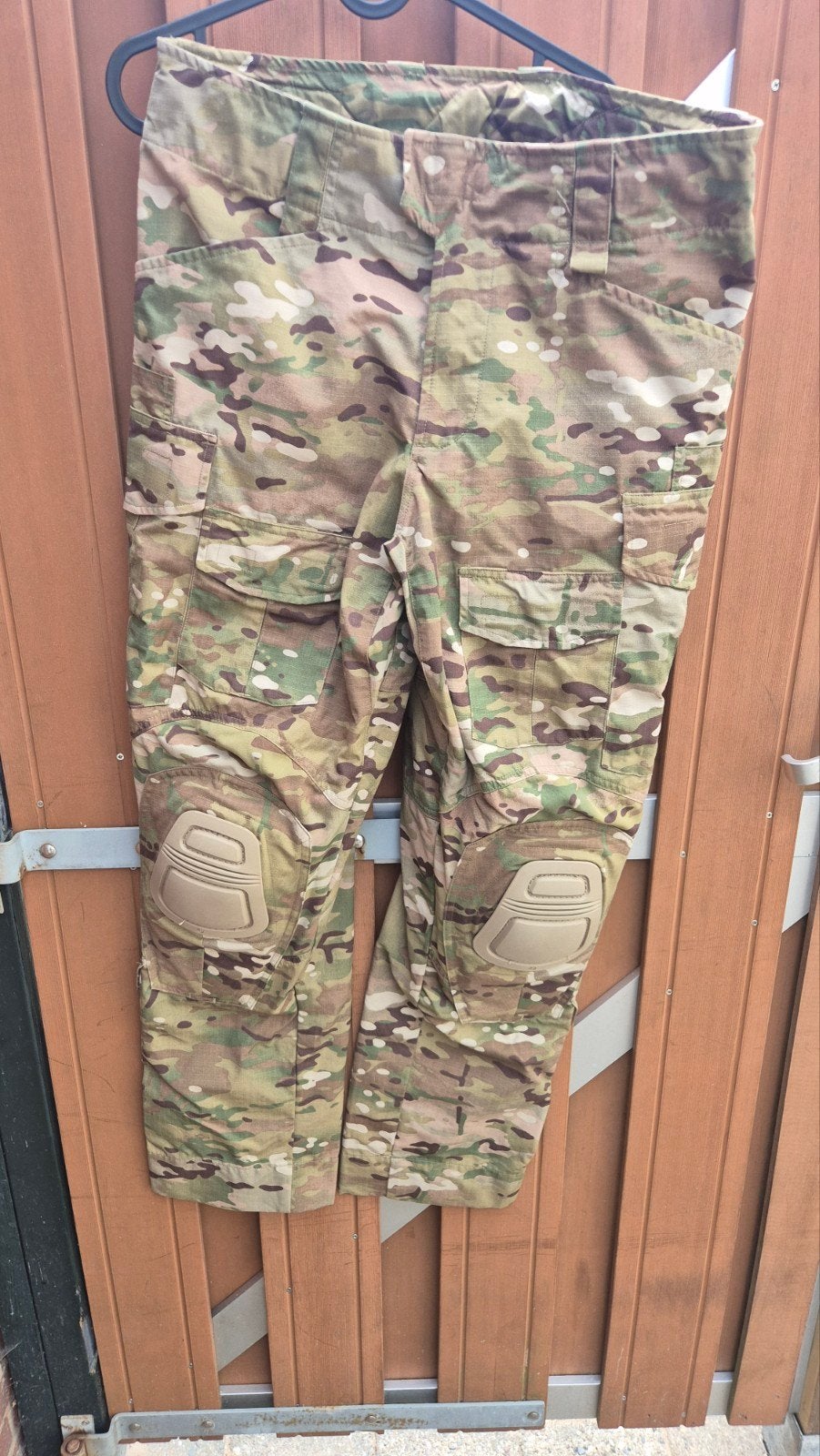 crye precision g3 combat pants met kneepads., Ophalen of Verzenden, Landmacht, Nederland, Kleding of Schoenen