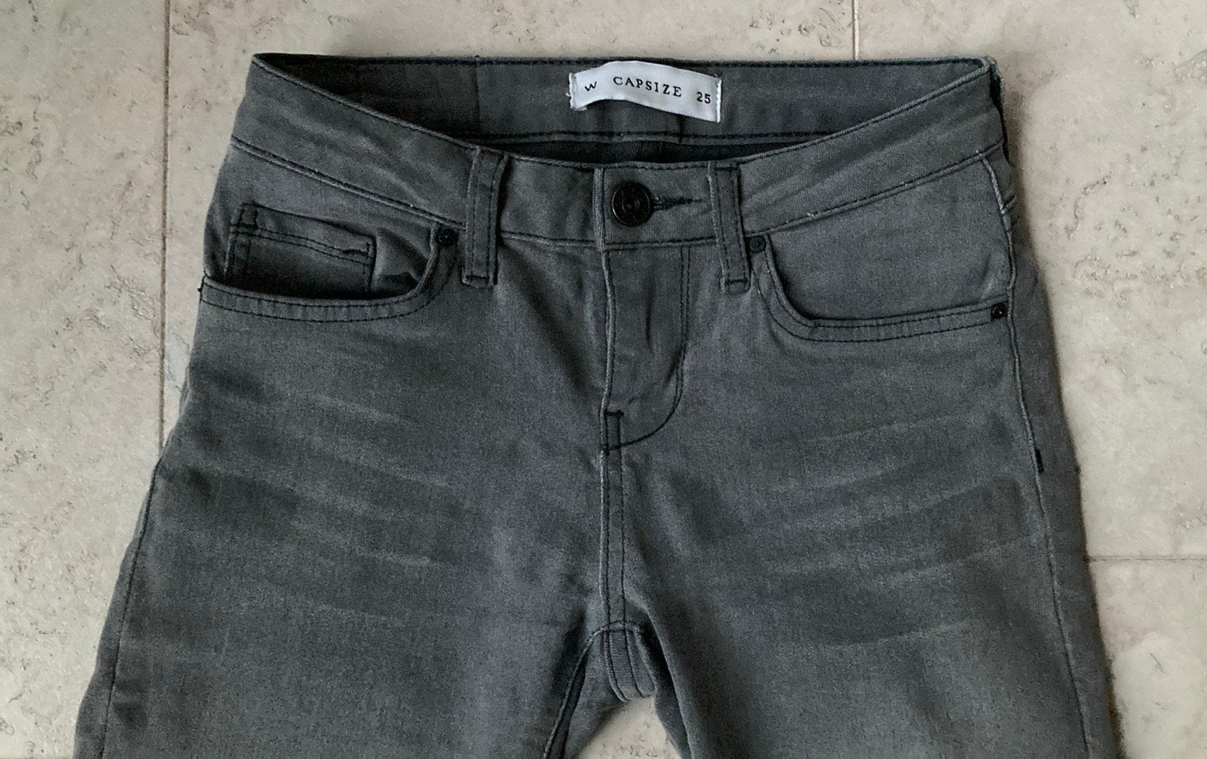 Grijze Capsize jeans maat 25, Ophalen of Verzenden, Zo goed als nieuw, Grijs, W27 (confectie 34) of kleiner