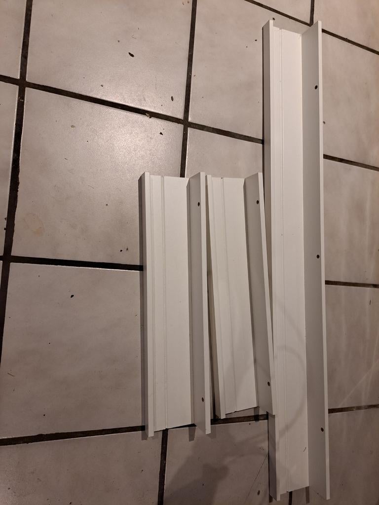 3 wandplanken Ikea mosslanda - 2x 55cm en 1x 115 cm, Ophalen