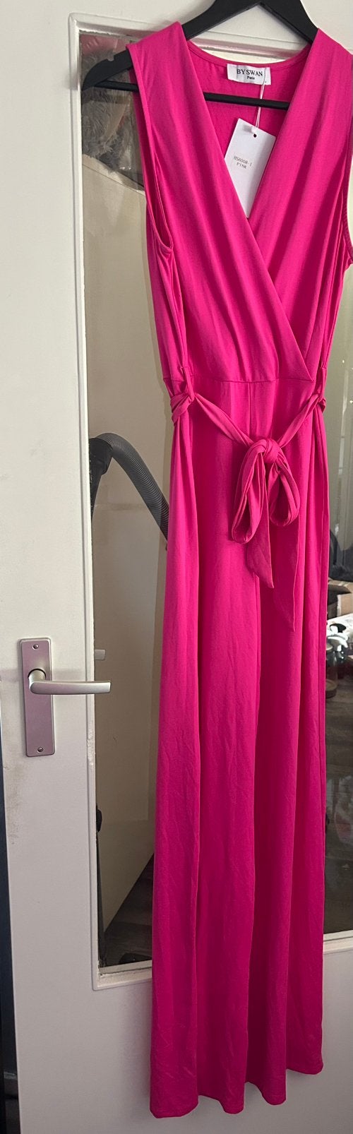 By Swan jumpsuit felroze, maat L, Kleding | Dames, Ophalen of Verzenden, Nieuw, Maat 42/44 (L), Roze