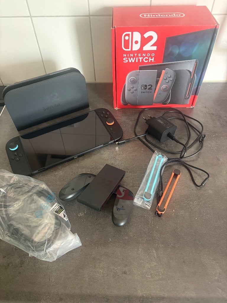 Nintendo Switch 2 – Zo goed als nieuw – Inclusief 3 games, Ophalen, Met games, Zo goed als nieuw, Switch Original