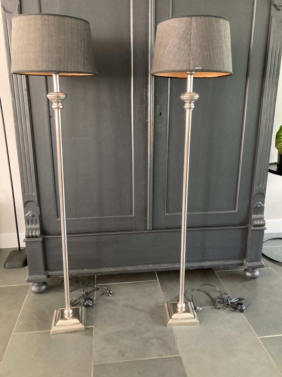Twee vloerlampen., Tijdloos, 150 tot 200 cm, E27 (groot), Ophalen of Verzenden