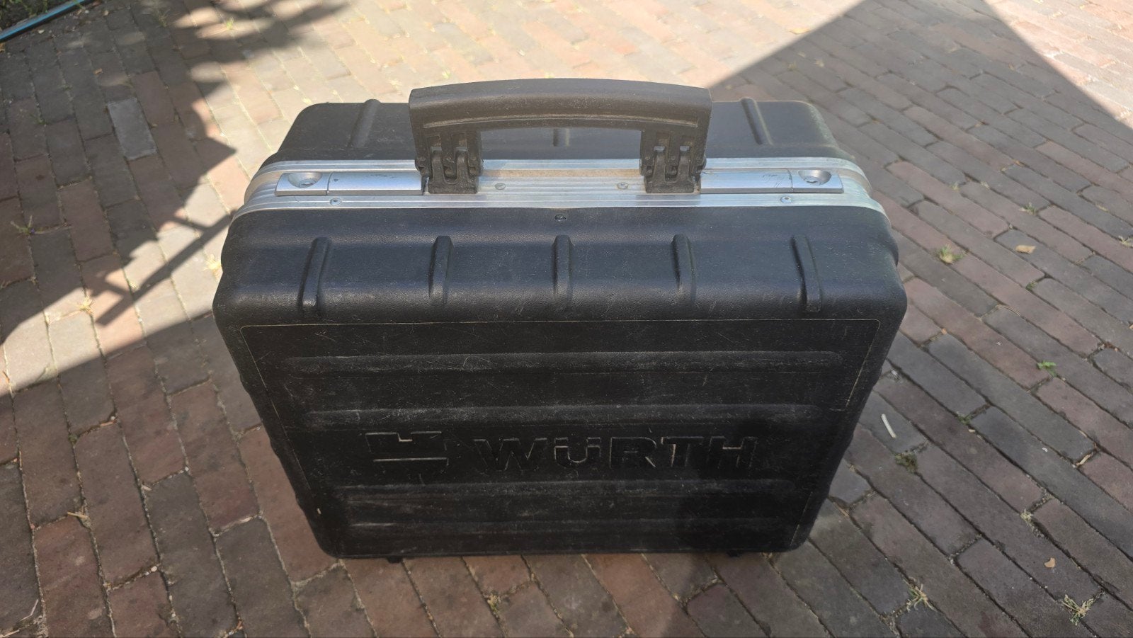 gereedschapskoffer met wieltjes, Ophalen