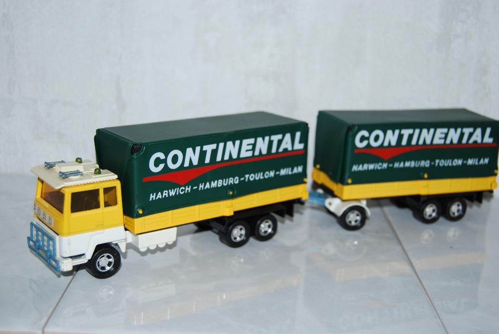 Matchbox SuperKings K-21 Ford Continental + Aanhanger, Ophalen of Verzenden, Zo goed als nieuw, Bus of Vrachtwagen