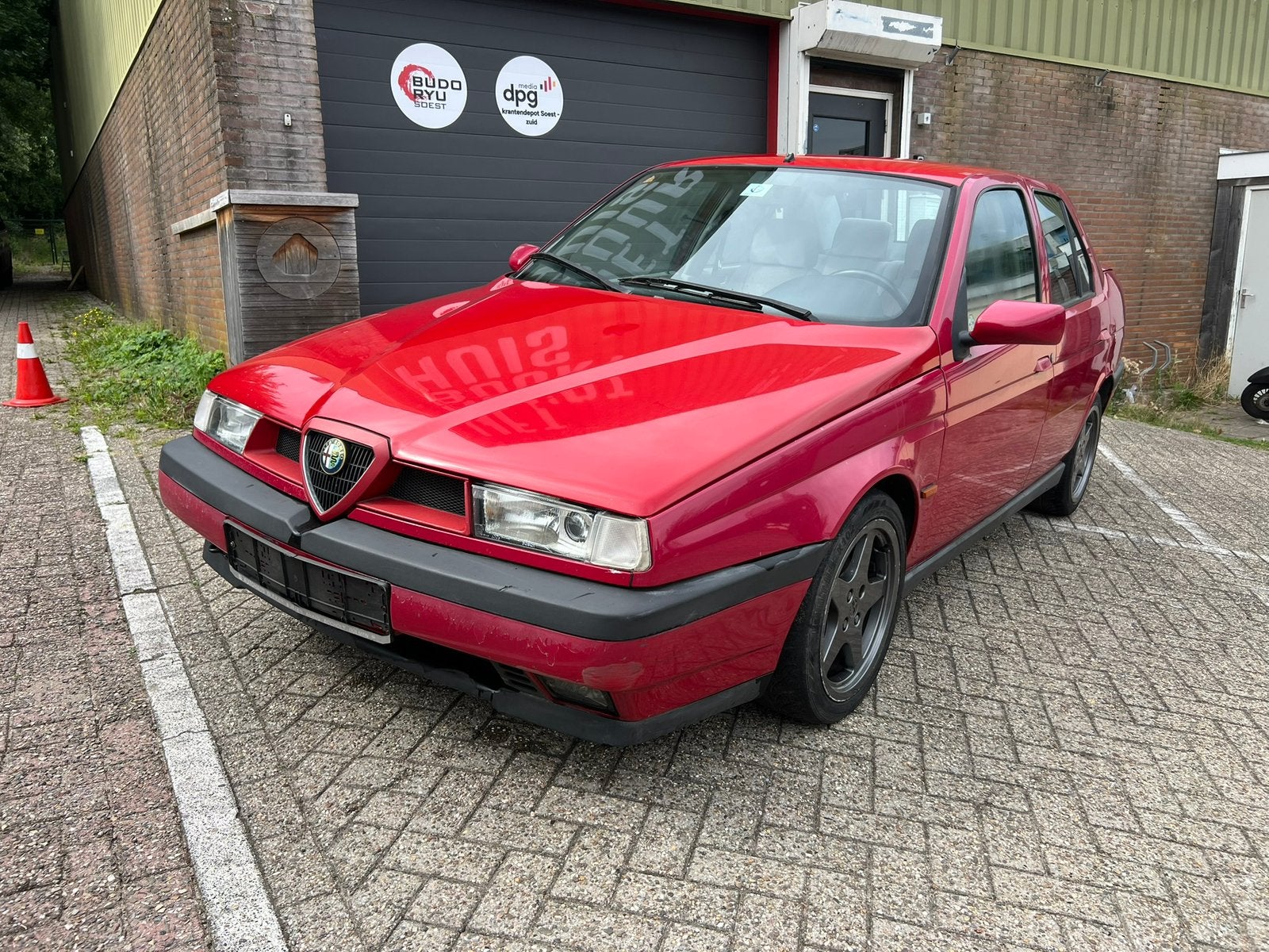 Alfa Romeo 155 2.0 TS Bj 1993 127dKm Rood, Auto's, Alfa Romeo, Voorwielaandrijving, Stof, Bedrijf, Handgeschakeld