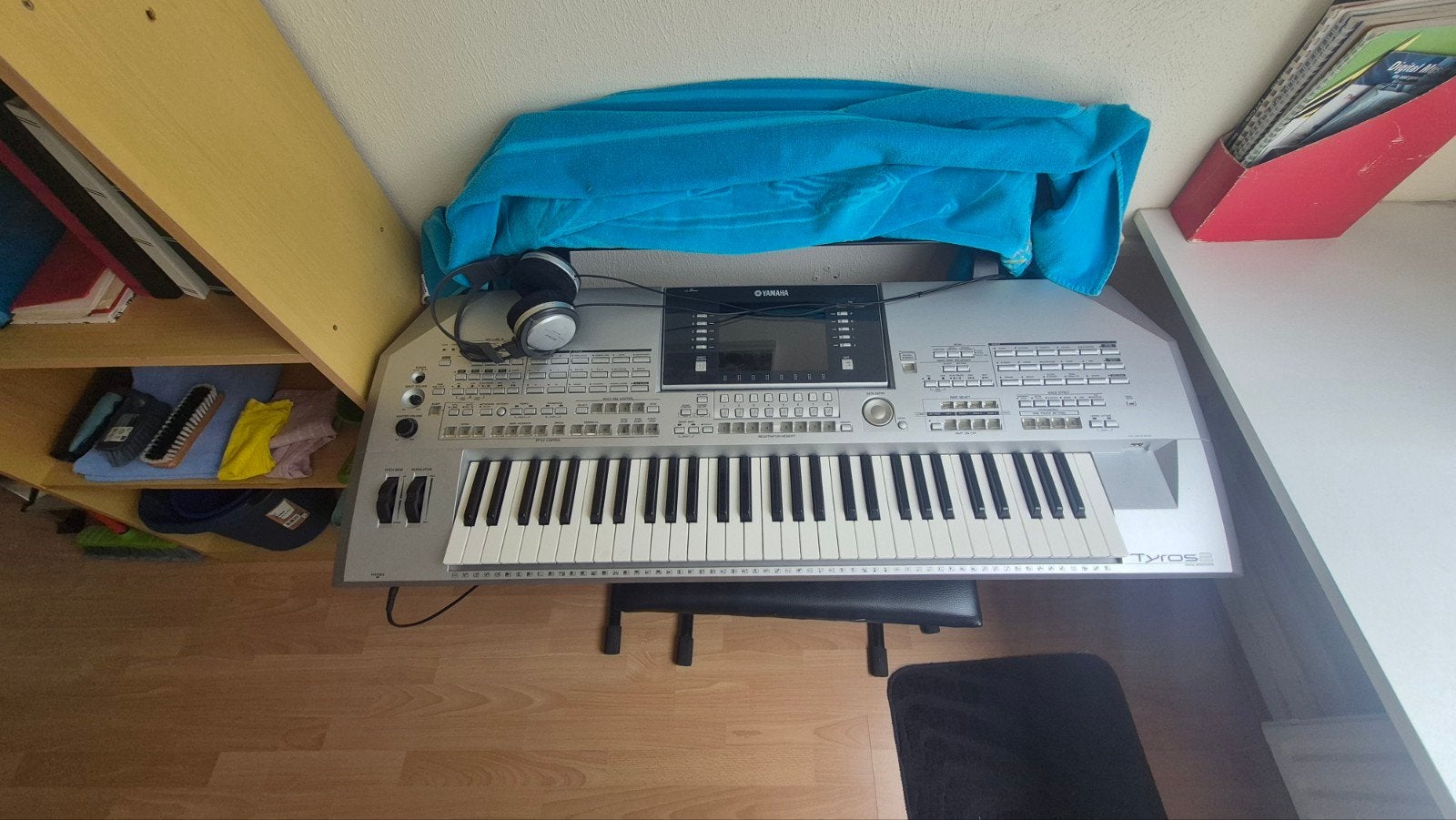 Yamaha Tyros 2 Workstation Keyboard incl kruk, Muziek en Instrumenten, Keyboards, Ophalen, Zo goed als nieuw, 61 toetsen, Yamaha