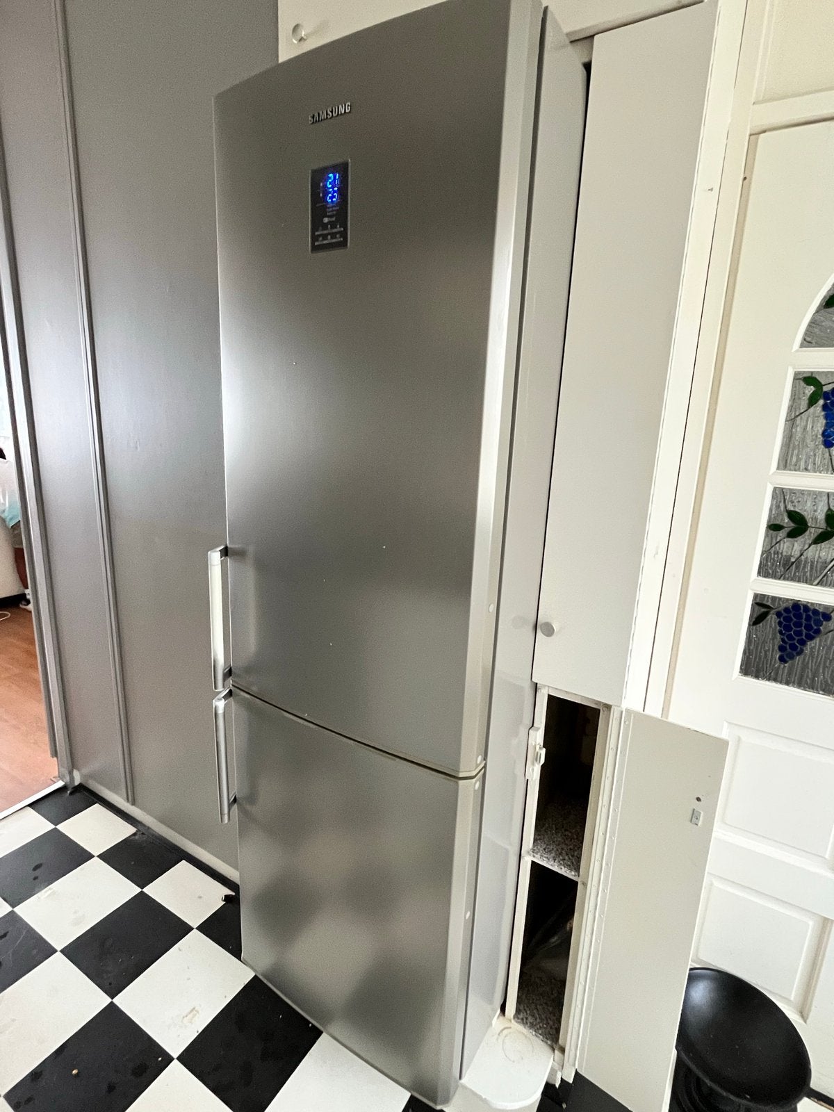 Samsung RL40UGVG Koel-vriescombinatie met vriezer onder, Gebruikt, 200 liter of meer, 60 cm of meer, Met aparte vriezer