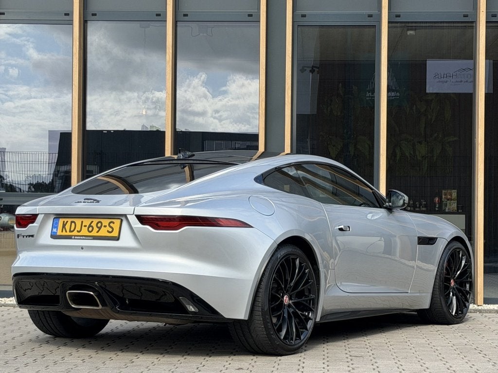 Jaguar F-Type P300 RWD R-Dynamic (bj 2021, automaat), Auto's, Automaat, 1588 kg, Euro 6, 4 cilinders