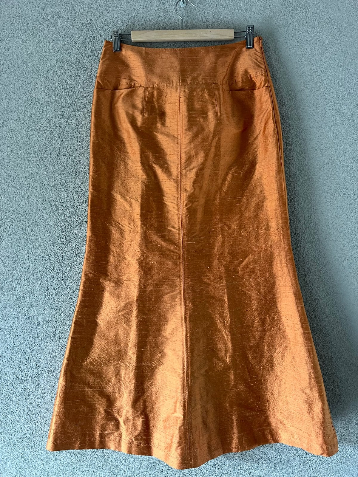 Sophia Pigozzi zijden rok, oranje, maat M, Kleding | Dames, Maat 38/40 (M), Oranje, Ophalen of Verzenden, Zo goed als nieuw